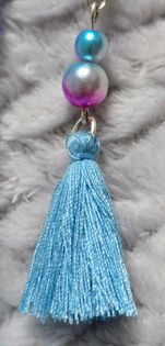 Pendant d'oreille "pompon bleu"